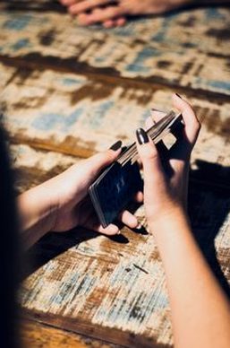 ba cây trực tuyến F8bet